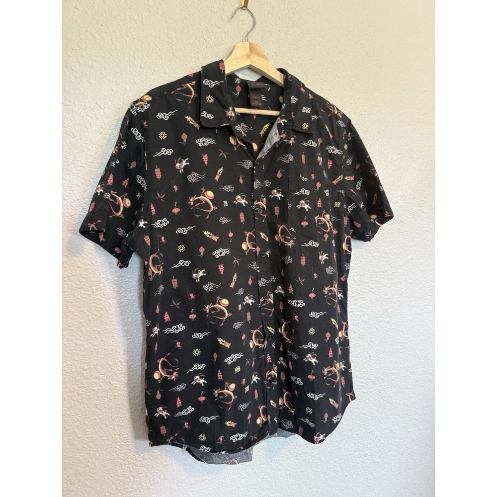 Disney Shirt Men's XLBlack Printed Our Universe Mulan Short Sleeve Button-Up
